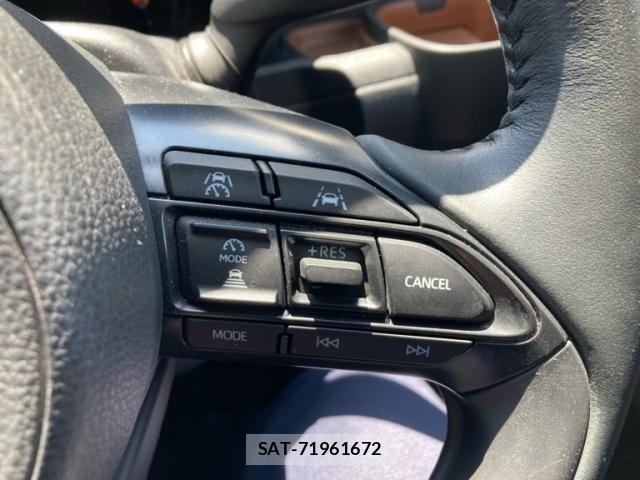 Toyota SIENTA 2022-10 8075557-17