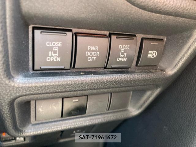 Toyota SIENTA 2022-10 8075557-18