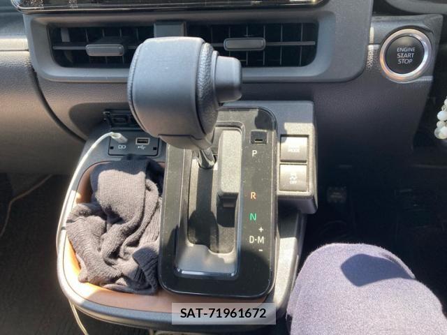 Toyota SIENTA 2022-10 8075557-19
