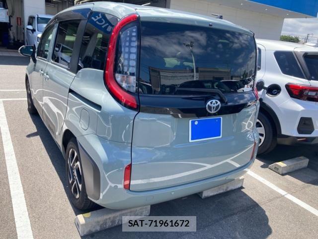 Toyota SIENTA 2022-10 8075557-7