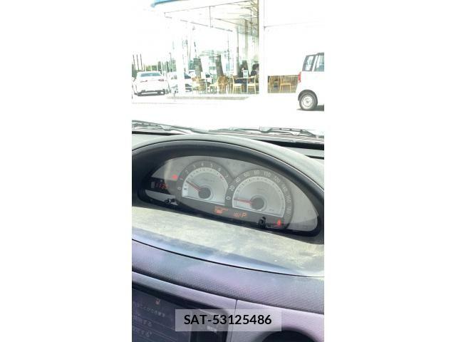 Toyota SIENTA 2015-07 8075568-11