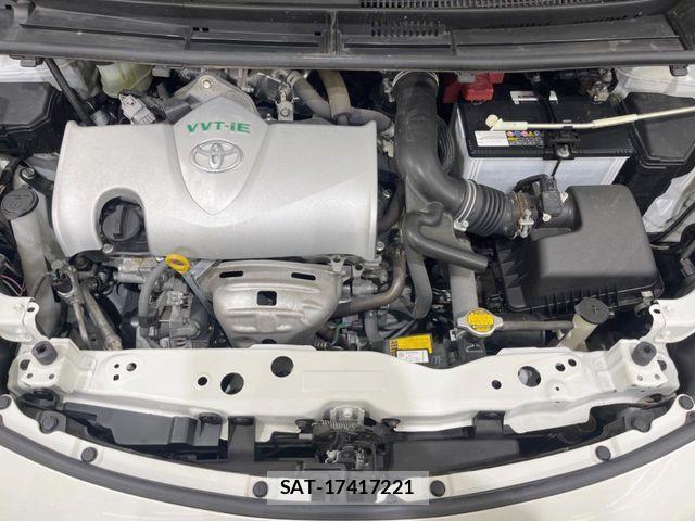 Toyota SIENTA 2017-05 8101875-17