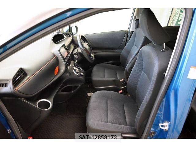 Toyota SIENTA 2016-03 8101880-13