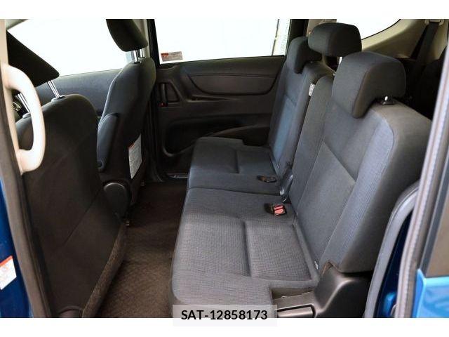 Toyota SIENTA 2016-03 8101880-14