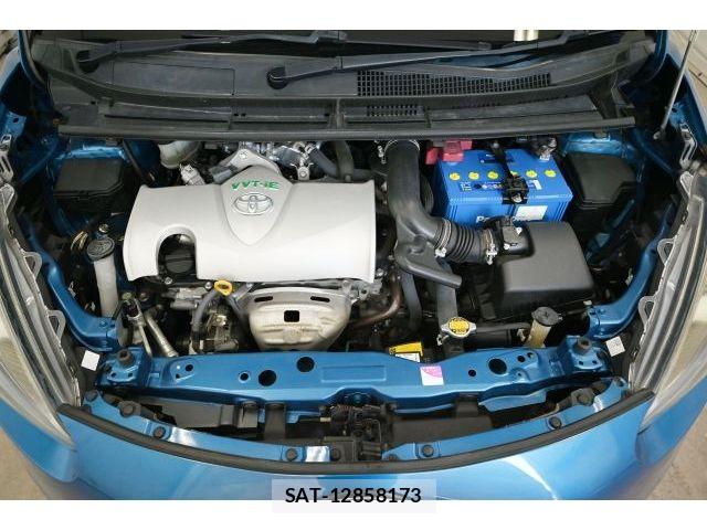 Toyota SIENTA 2016-03 8101880-28