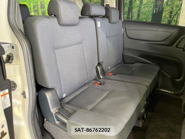 Toyota SIENTA 2016-05 8101876-8