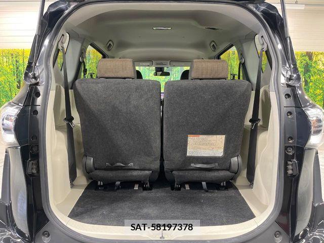 Toyota SIENTA 2017-03 8101878-10