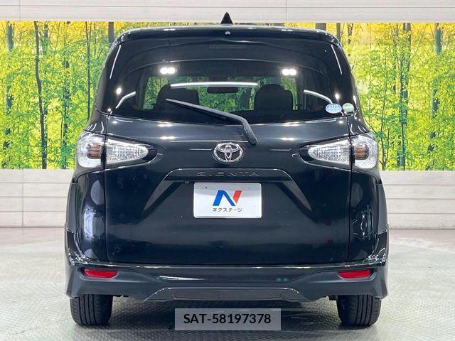 Toyota SIENTA 2017-03 8101878-15