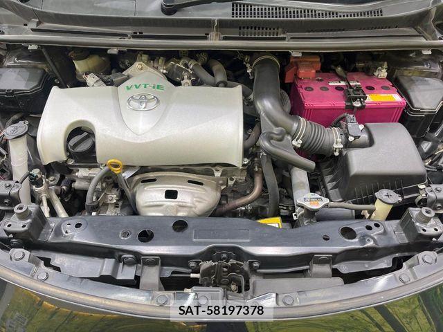 Toyota SIENTA 2017-03 8101878-17