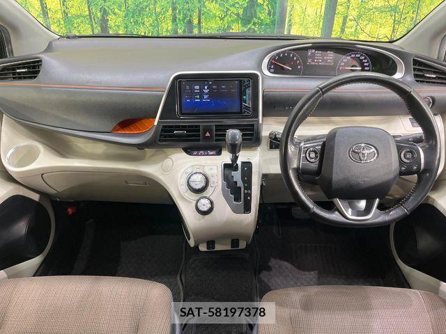 Toyota SIENTA 2017-03 8101878-1