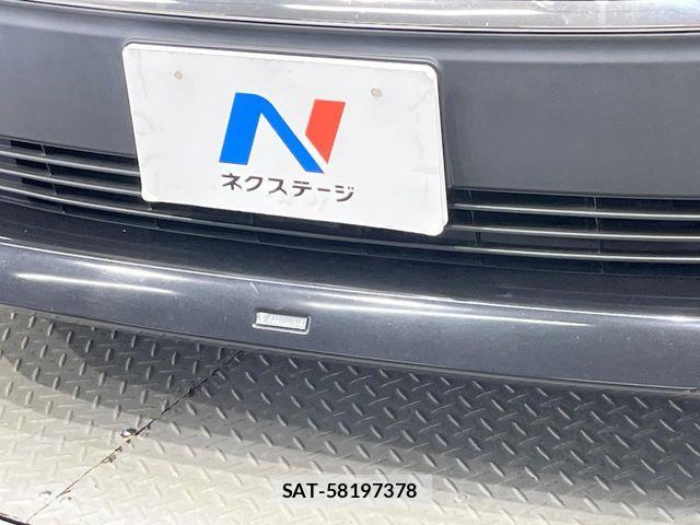 Toyota SIENTA 2017-03 8101878-5