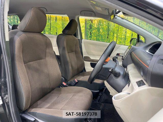 Toyota SIENTA 2017-03 8101878-7