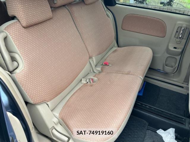 Toyota SIENTA 2011-07 8101888-16