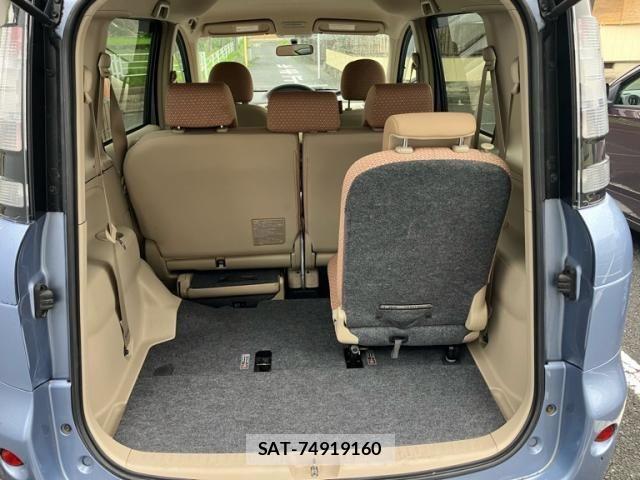 Toyota SIENTA 2011-07 8101888-19