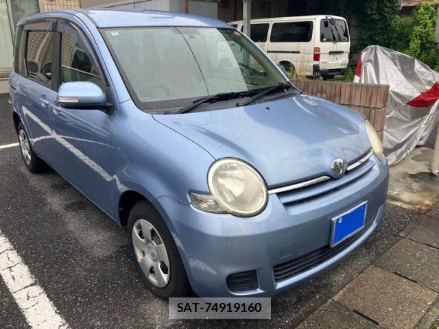 Toyota SIENTA 2011-07 8101888-2