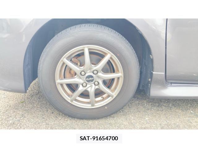 Toyota SIENTA 2009-10 8101887-4