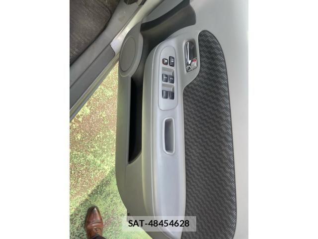 Toyota SIENTA 2008-01 8101886-13