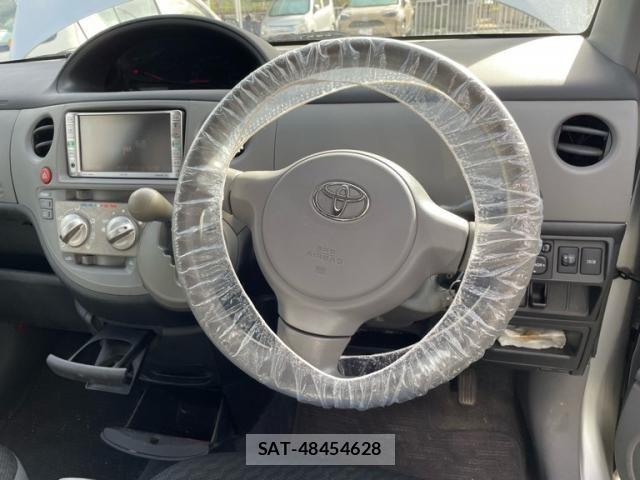 Toyota SIENTA 2008-01 8101886-15