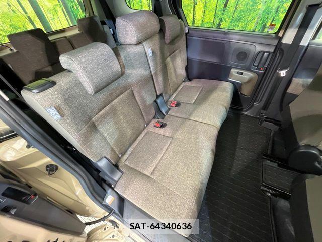 Toyota SIENTA 2023-06 8101869-10