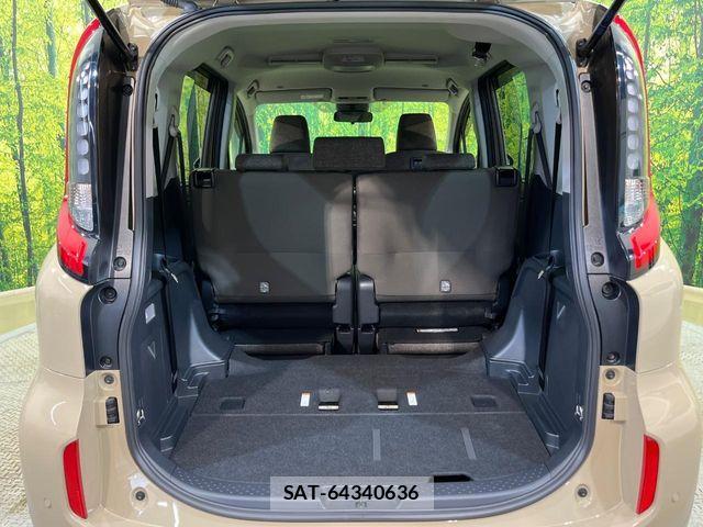 Toyota SIENTA 2023-06 8101869-12