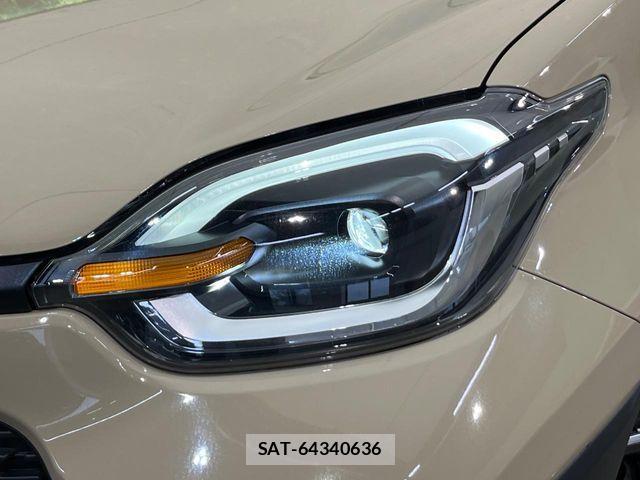 Toyota SIENTA 2023-06 8101869-13