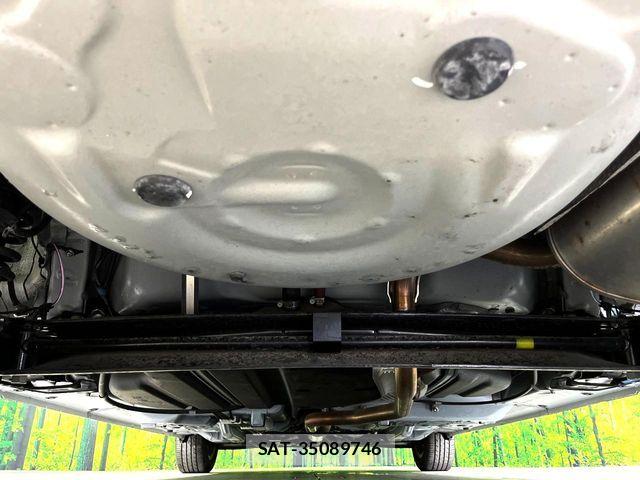 Toyota SIENTA 2021-06 8101872-18