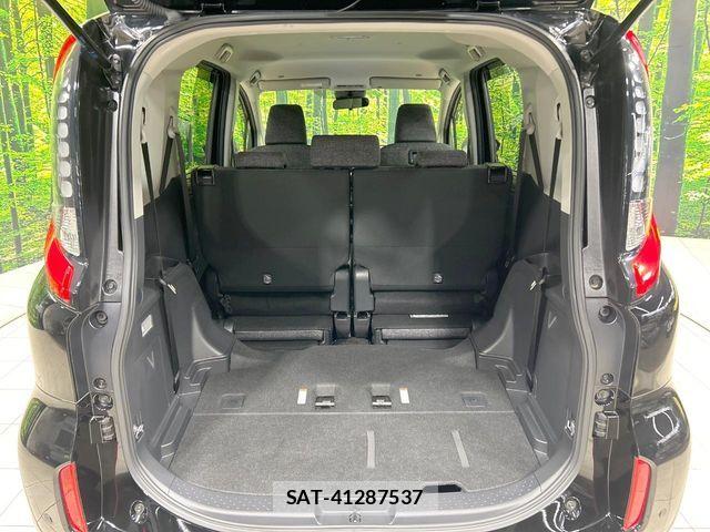 Toyota SIENTA 2023-10 8101871-10