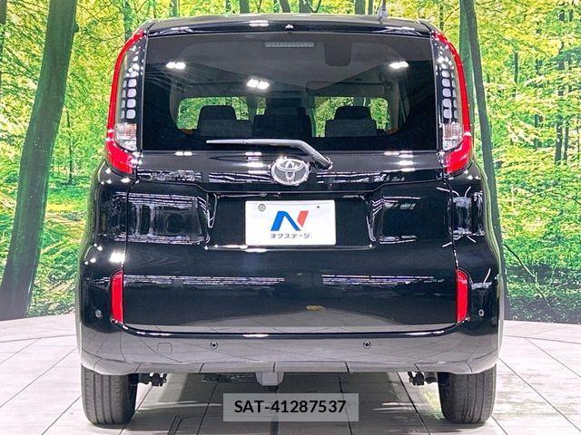 Toyota SIENTA 2023-10 8101871-15