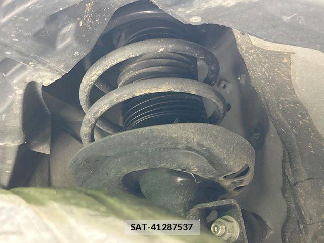 Toyota SIENTA 2023-10 8101871-19