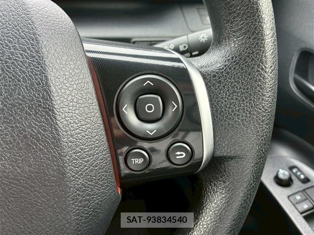 Toyota SIENTA 2022-03 8101873-22