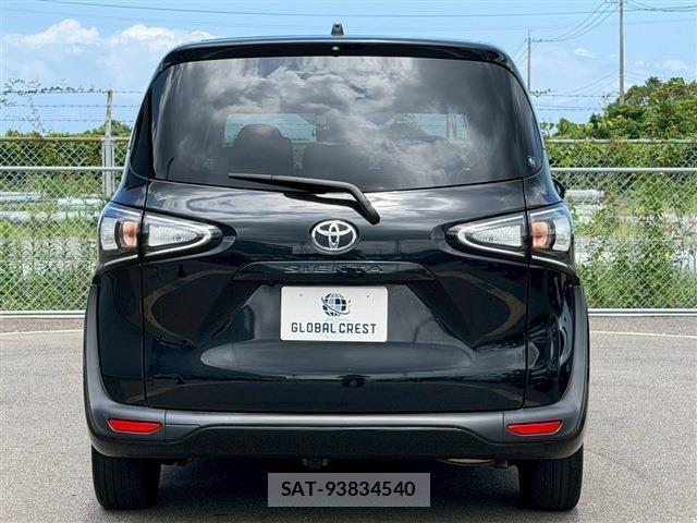 Toyota SIENTA 2022-03 8101873-6
