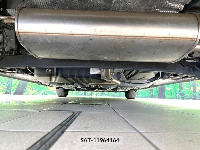 Toyota SIENTA 2022-12 8101868-19