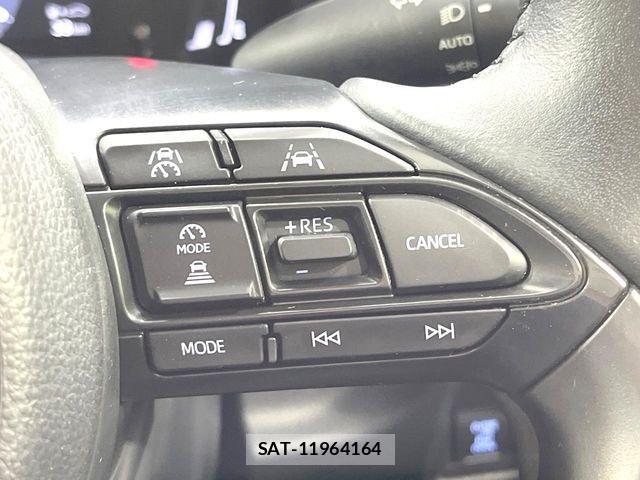 Toyota SIENTA 2022-12 8101868-5