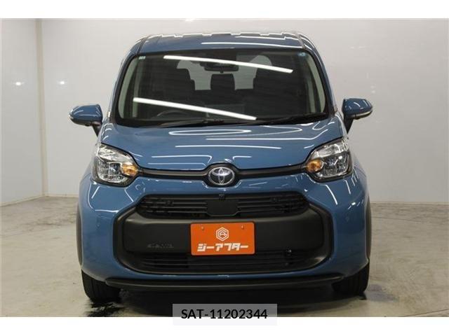 Toyota SIENTA 2026-01 8101870-1