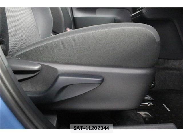Toyota SIENTA 2026-01 8101870-25