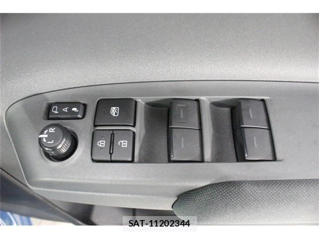Toyota SIENTA 2026-01 8101870-28
