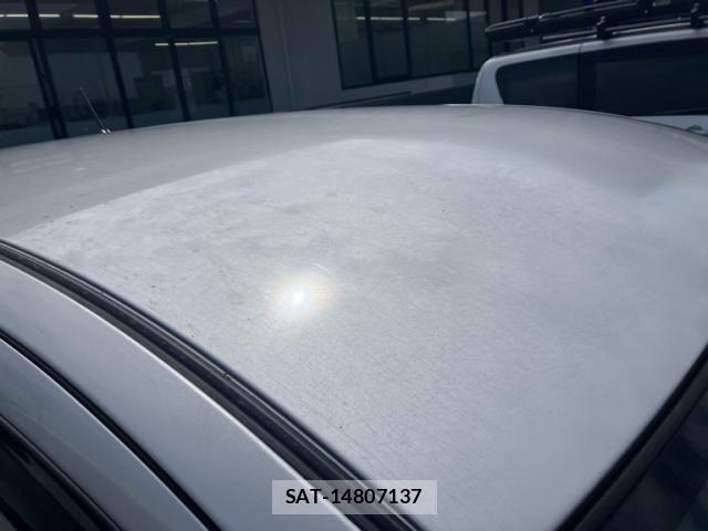Toyota SIENTA 2010-09 8101889-9