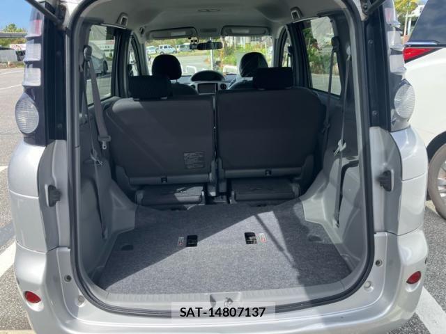 Toyota SIENTA 2010-09 8101889-14