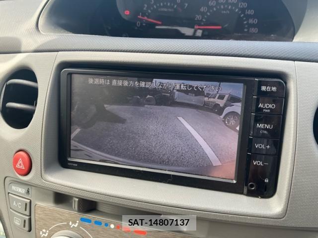 Toyota SIENTA 2010-09 8101889-19