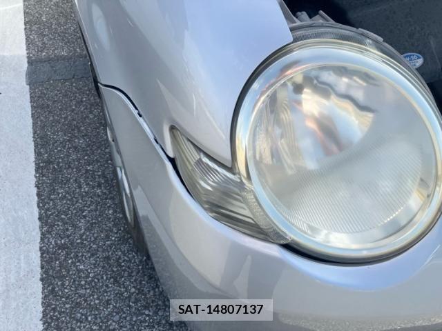 Toyota SIENTA 2010-09 8101889-28