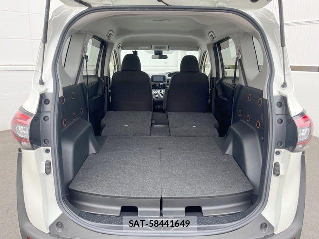 Toyota SIENTA 2021-07 8132365-9