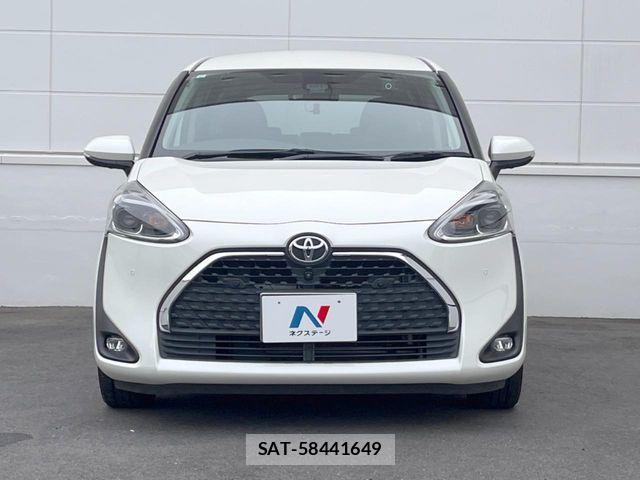 Toyota SIENTA 2021-07 8132365-13