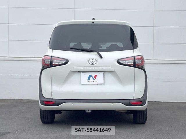 Toyota SIENTA 2021-07 8132365-14
