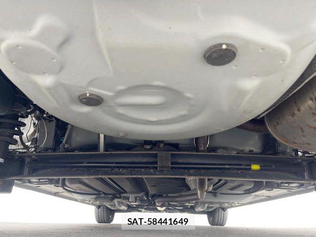 Toyota SIENTA 2021-07 8132365-18