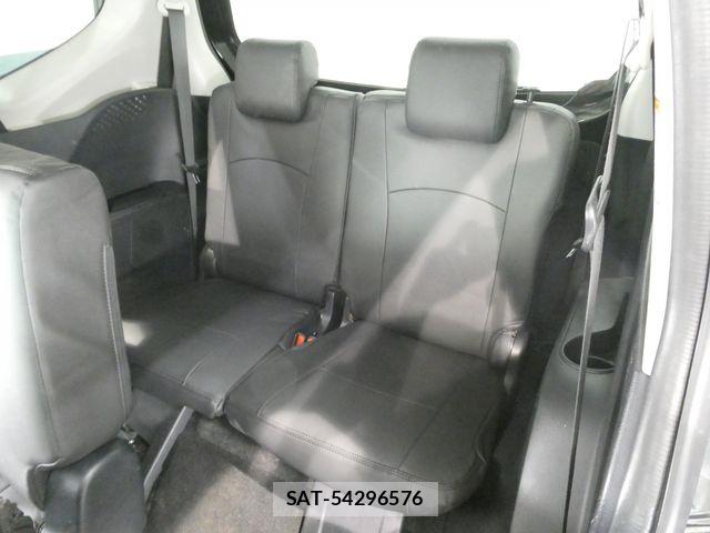 Toyota SIENTA 2018-05 8132370-17