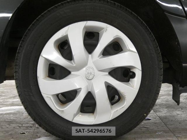 Toyota SIENTA 2018-05 8132370-5
