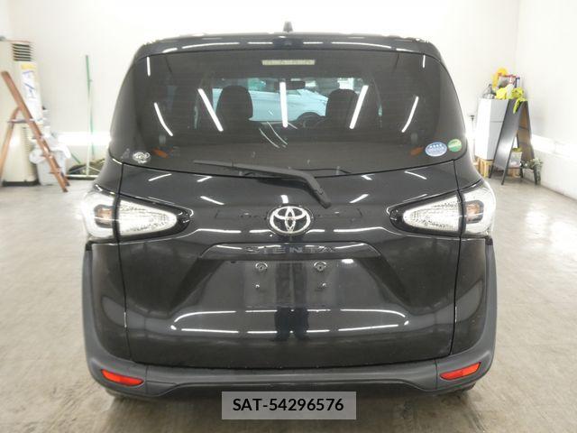 Toyota SIENTA 2018-05 8132370-7
