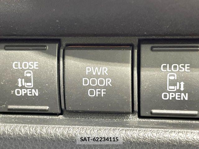 Toyota SIENTA 2024-04 8132359-6