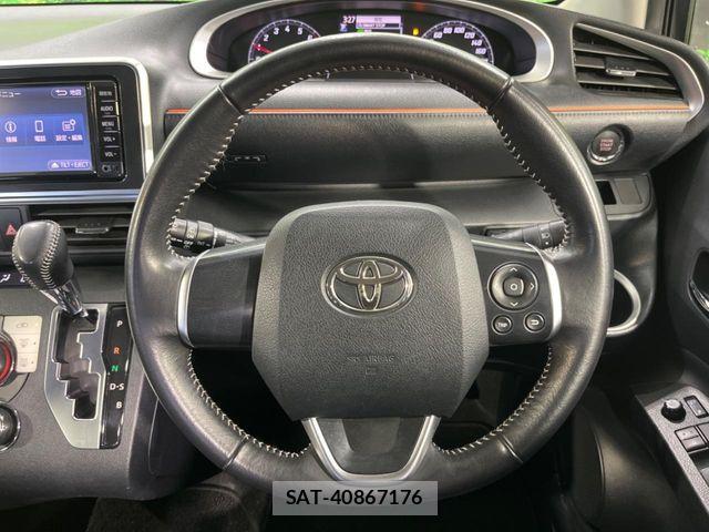 Toyota SIENTA 2016-12 8132368-11