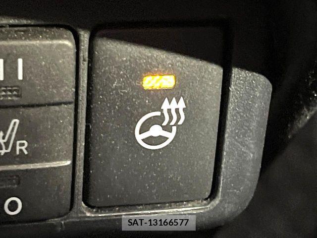 Toyota SIENTA 2020-12 8132360-6